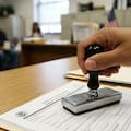 Uscis cambia la regla y endurece la green card