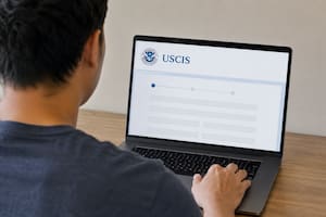 El Uscis activó hoy la regla para que estos trámites migratorios sean online de forma obligatoria