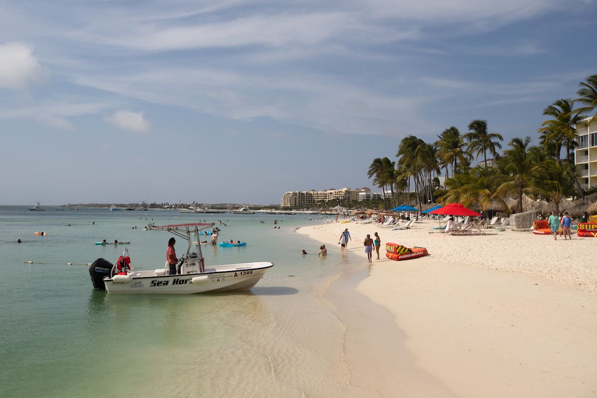 La nueva ruta directa de la aerolínea de bandera conectará con la isla holandesa de Aruba