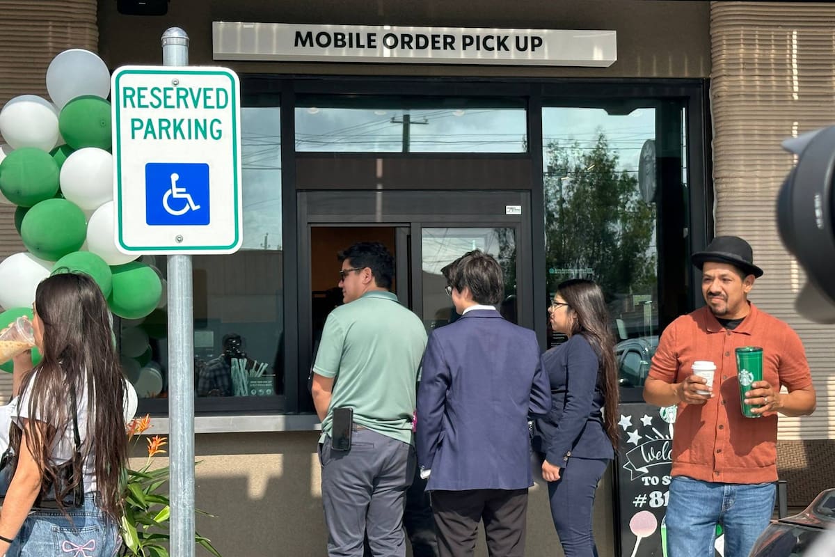 La nueva sede de Starbucks en Brownsville, Texas