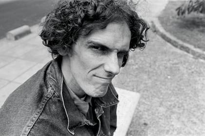 La nueva temporada de BIOS. Vidas que marcaron la tuya de NatGeo comienza con la biografía autorizada del Flaco