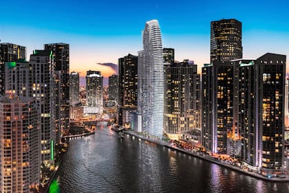 La nueva torre se luce en el skyline de Miami