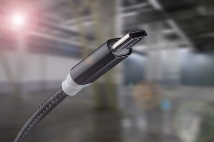 La nueva versión de USB-C, compatible con las anteriores, permitirá cargadores de 240 watts
