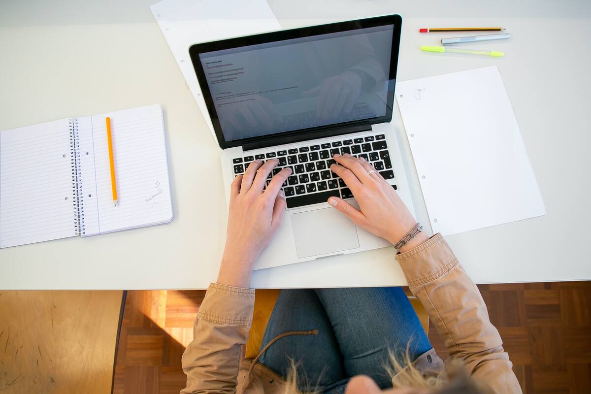 La nueva virtualidad permite aprender y capacitarnos sin salir de casa.
