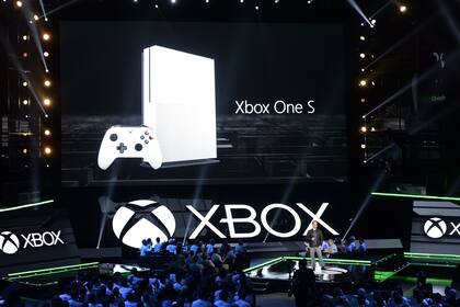 La nueva Xbox One S estará disponible en agosto próximo a 300 dólares (en EEUU)