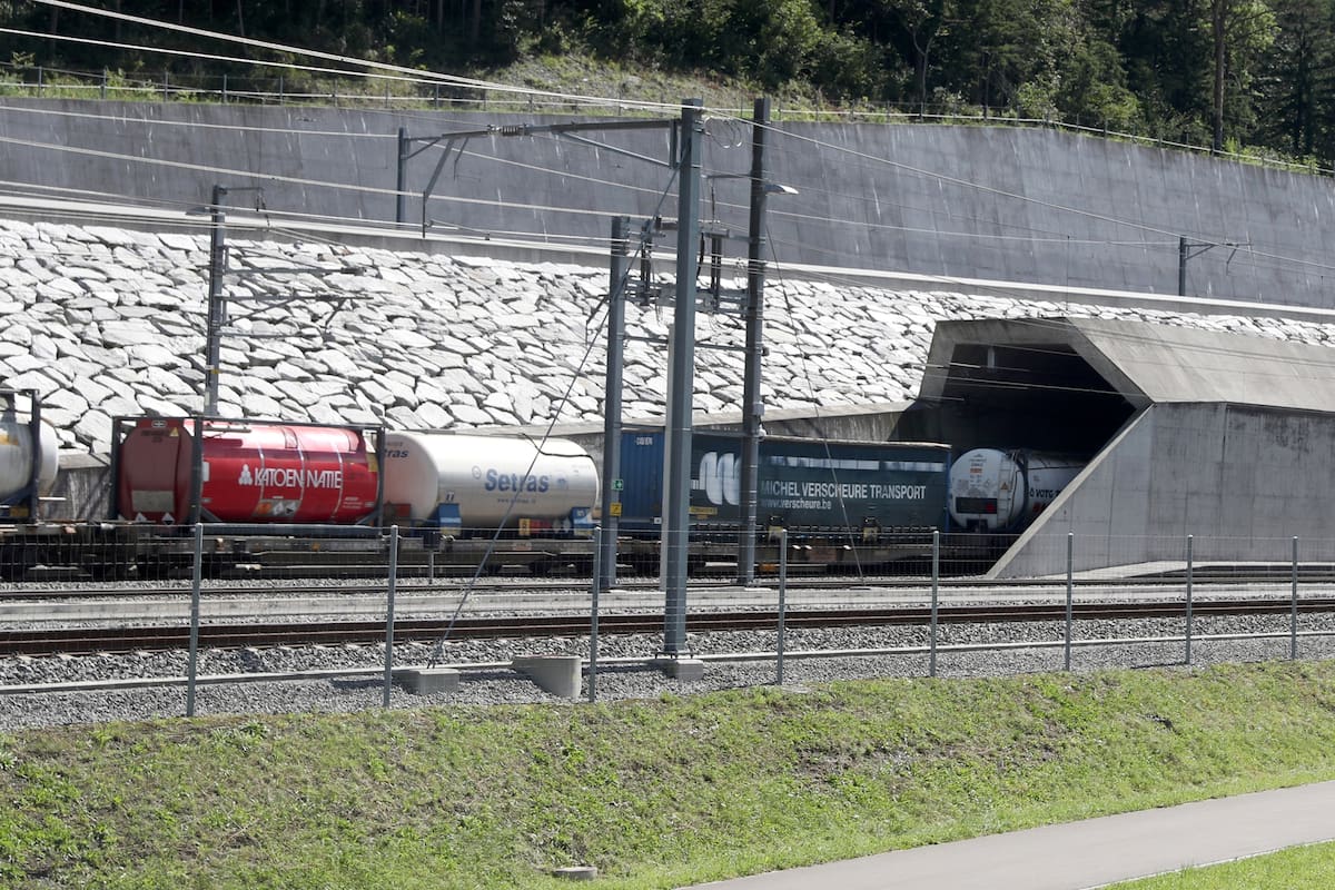 La obra del siglo: Suiza completa la ruta ferroviaria transeuropea con un nuevo túnel