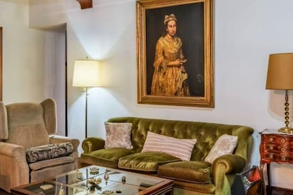 La obra estaba colgada en el living de la casa de una de las hijas de Friedrich Kadgien