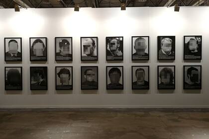 La obra Presos políticos en la España contemporánea, de Santiago Sierra