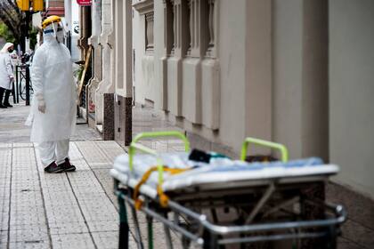 La ocupación de camas de cuidados intensivos a nivel nacional promedia el 61,8%, mientras que en el AMBA llega al 68,2%