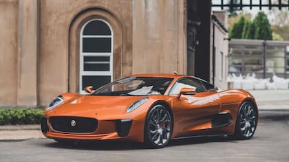 La odisea del auto fue salir ileso de los rigores de la filmación de James Bond Spectre