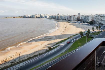 La oferta limitada y demanda constante de viviendas hace que su valor sea bastante alto, sobre todo en Montevideo