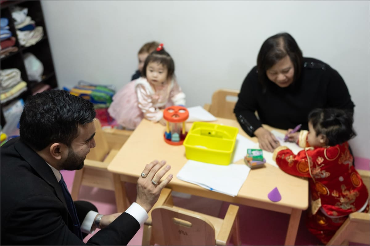 La oficina del alcalde de la Ciudad de Nueva York anunció la creación de una encuesta masiva dirigida a padres y tutores para recolectar sus opiniones sobre el cuidado infantil