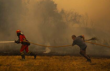 La ola de incendios en Europa azota España