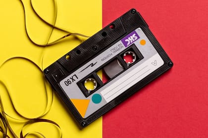 La ola de retromanía ahora arrastra a cassettes y VHS