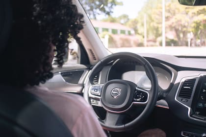 La opción del curso en línea permite validar los conocimientos teóricos sin necesidad de visitar una oficina del Departamento de Vehículos Motorizados