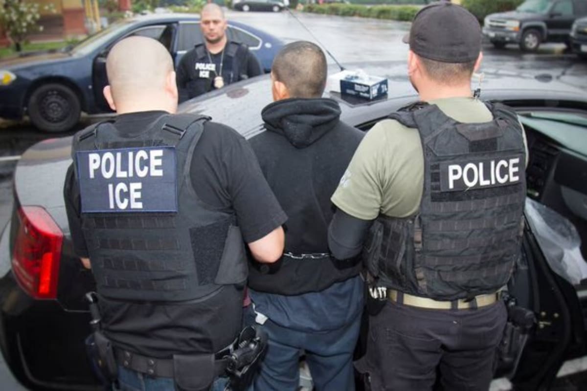 La operación conjunta de ICE, autoridades locales y federales permitió la captura del fugitivo en Hillsboro, Texas. Foto: X @chikistrakiz