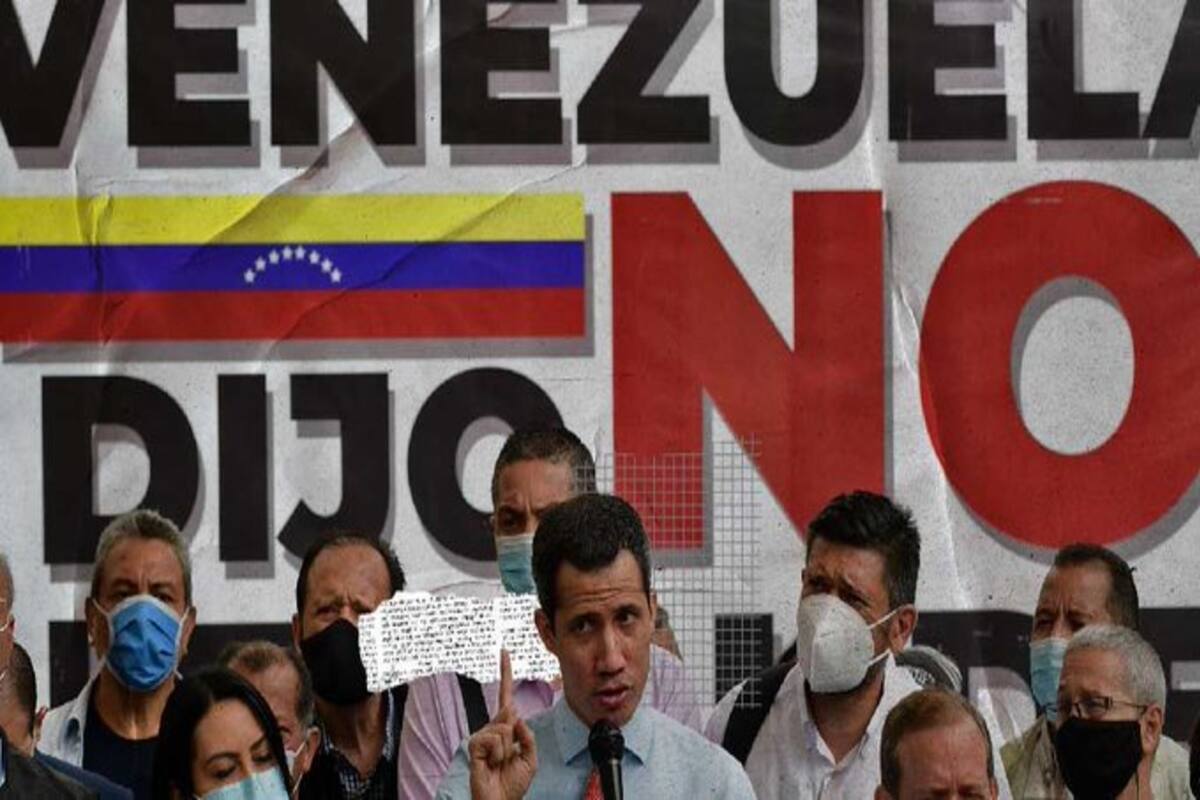 La oposición intenta mostrar su fuerza tras las elecciones legislativas del domingo pasado, desconocidas por buena parte de la comunidad internacional