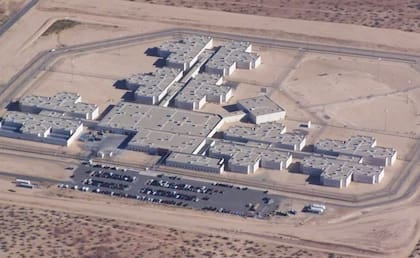 La orden responde a una demanda presentada en noviembre por siete detenidos en el centro