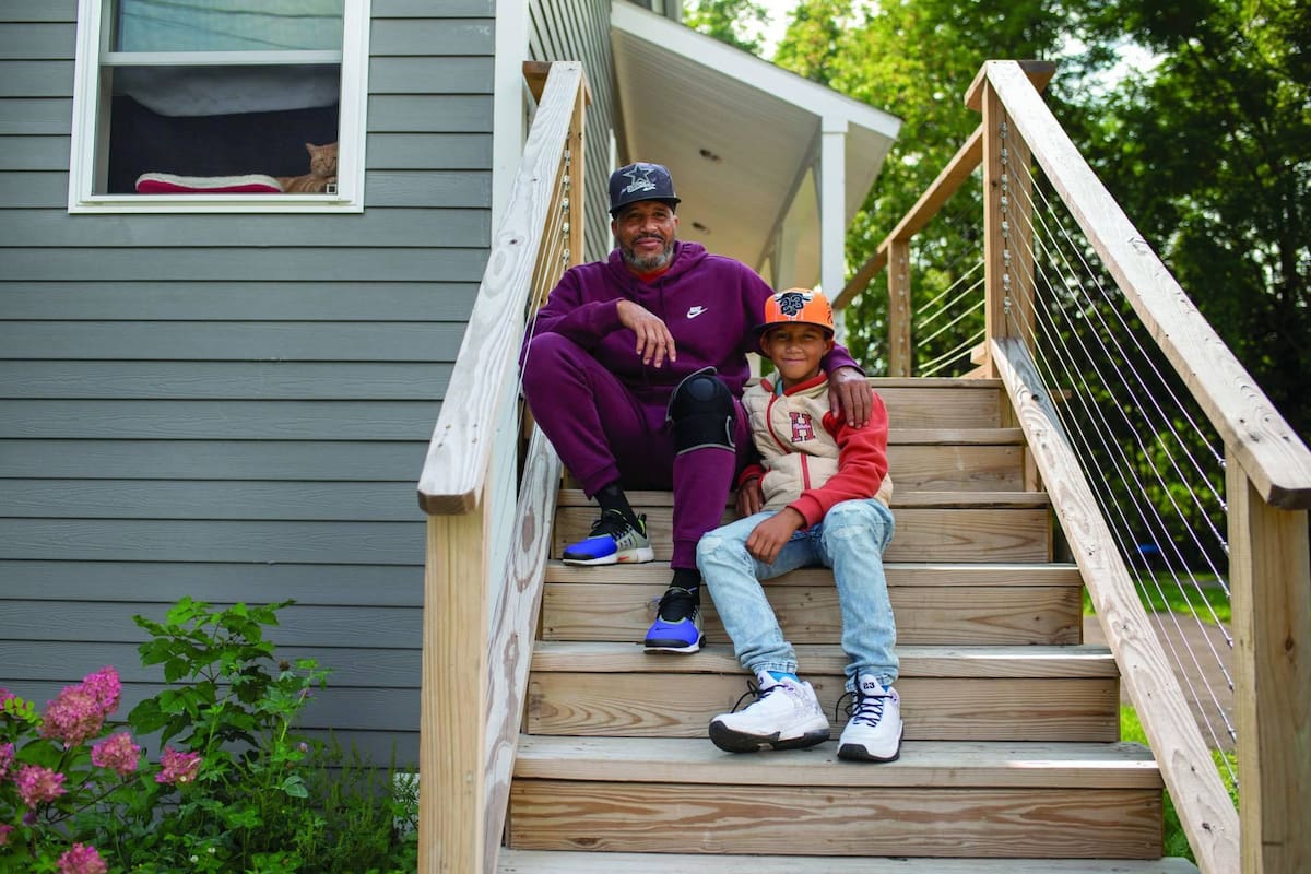 La organización A Tiny Home for Good se dedica a combatir la falta de vivienda en Syracuse, Nueva York
