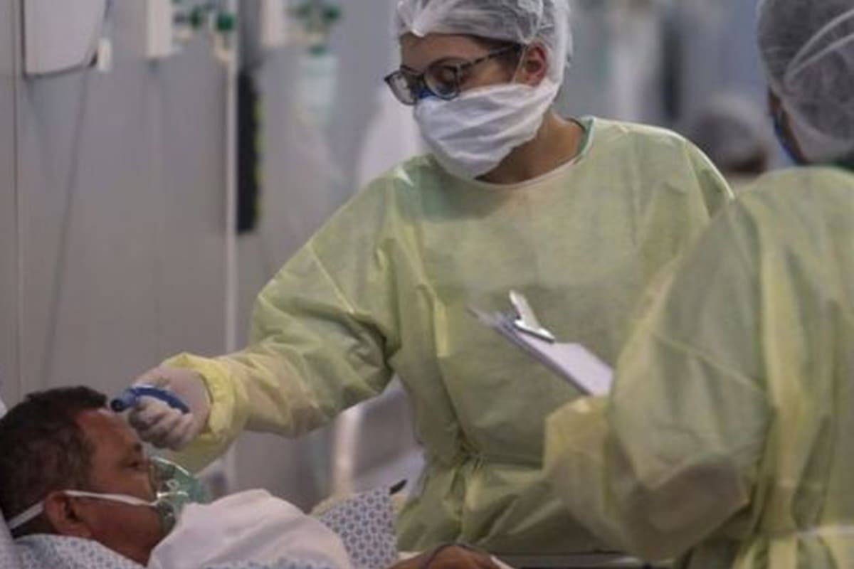 La Organización Mundial de la Salud advirtió este lunes que la pandemia del nuevo coronavirus está empeorando en todo el mundo, principalmente en los países de América Latina.