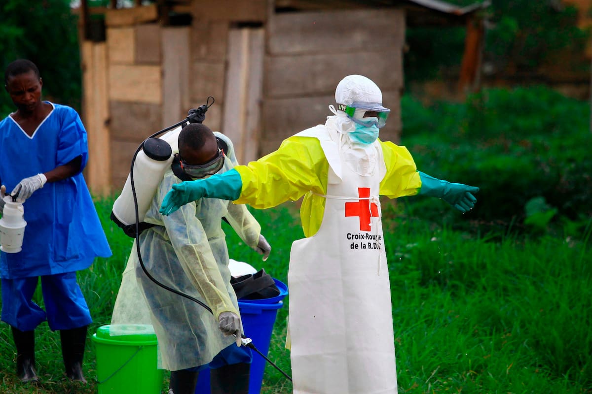La Organización Mundial de la Salud declaró una emergencia global por un brote de ébola tras la muerte de alrededor de 80 personas en la República Democrática del Congo y en Uganda