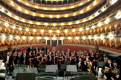 La orquesta académica del Teatro Colón se presenta este viernes