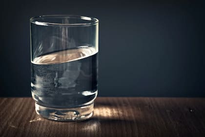 La otra bebida que hidrata como el agua, ofrece innumerables beneficios y es ideal para el verano