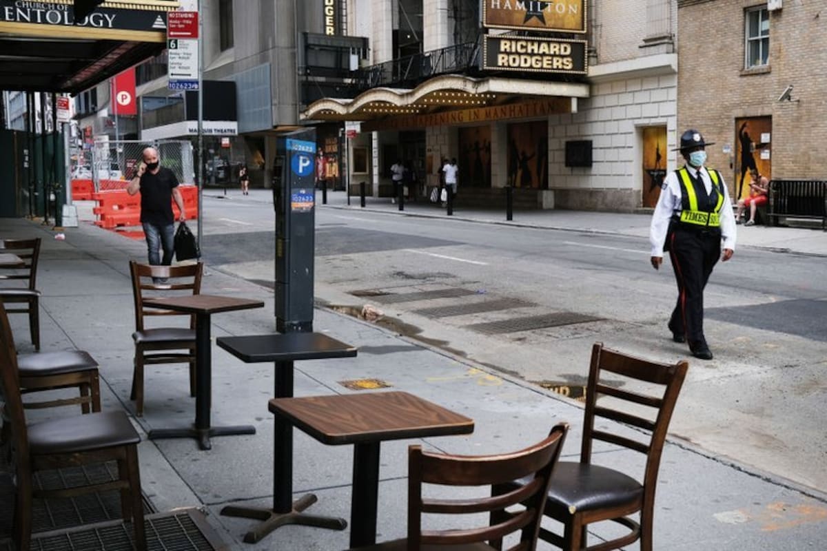 La pandemia ha destruido negocios, como teatros y restaurantes, que empleaban aproximadamente a una quinta parte de la fuerza laboral de Nueva York.