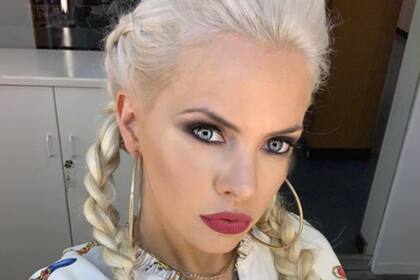 La panelista de Bendita TV habló sobre su situación sentimental en la alfombra roja de los Martín Fierro.