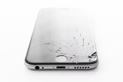 La pantalla del celular se puede cambiar o reparar, depende el caso (Foto Unsplash)