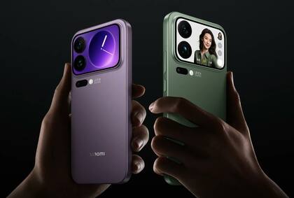 La pantalla trasera de los Xiaomi 17 Pro y 17 Pro Max puede mostrar un reloj, controles multimedia, notificaciones, servir de visor para las selfies o incluso mostrar juegos