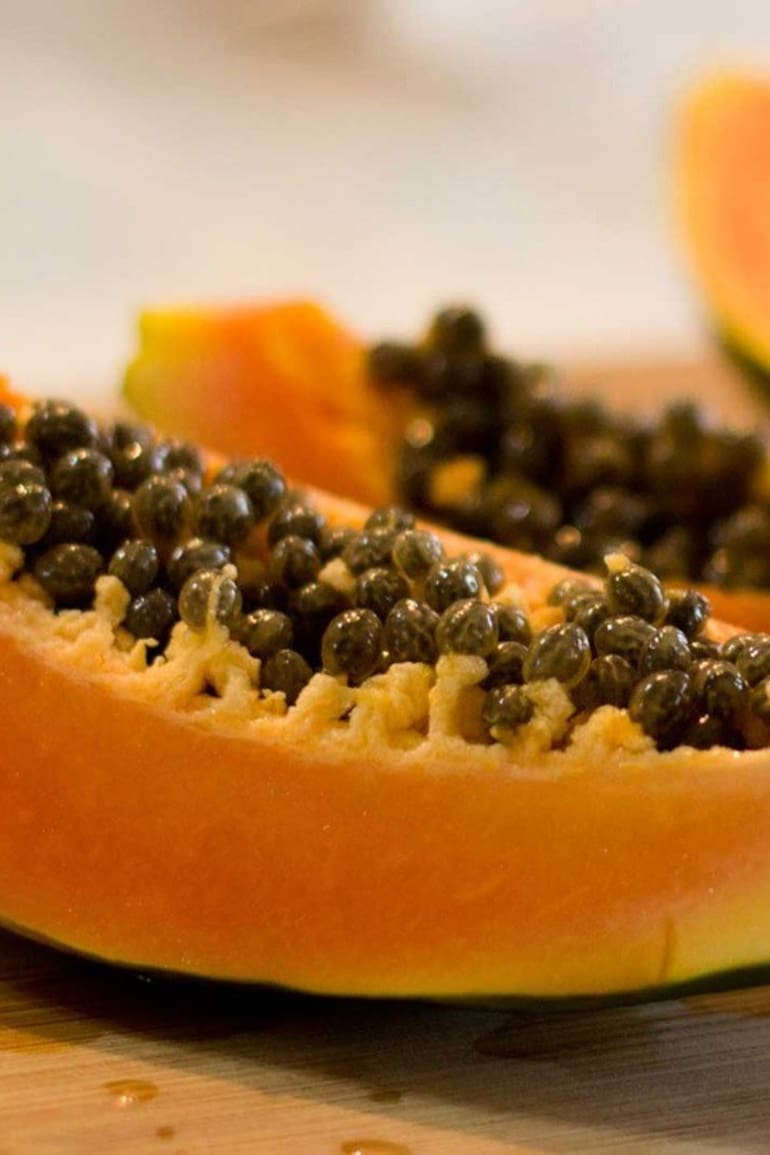 La papaya es una fruta tropical originaria de México, en el contexto de una alimentación saludable actúa como un potente antioxidante