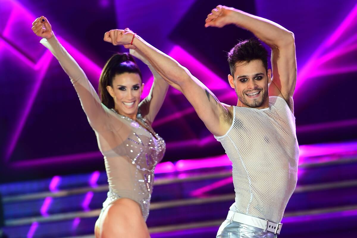 La pareja bailó el ritmo de precisión y cometió algunos errores durante su performance