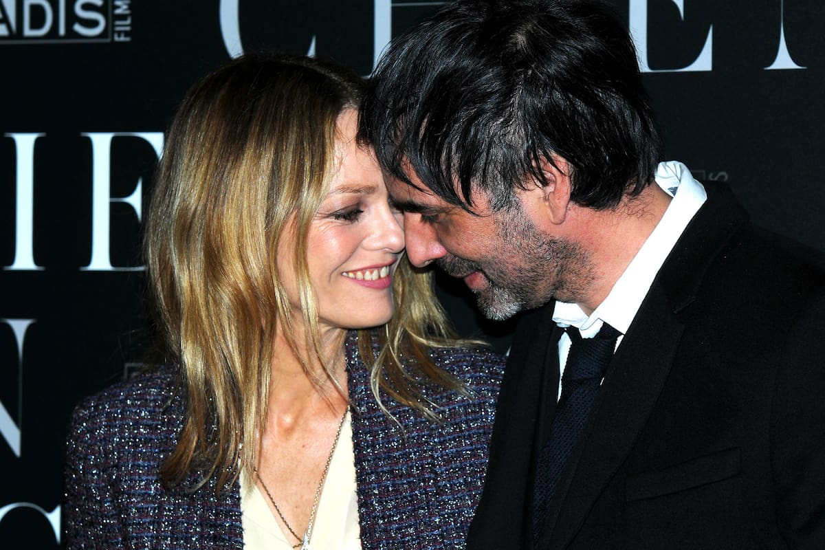 La pareja contrajo matrimonio en la alcaldía de Saint-Siméon, y el hijo de la actriz, que se encontraba batallando contra problemas de salud, estuvo presente en la ceremonia