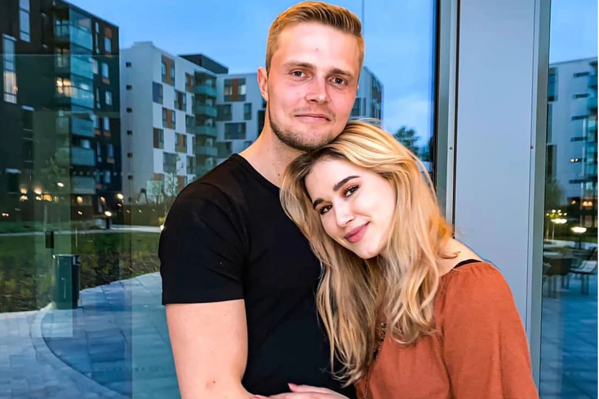 La pareja contrajo matrimonio y sorprendió a sus familiares