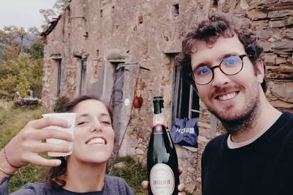 La pareja de arquitectos que refaccionó la casa que compraron en Italia por muy bajo precio