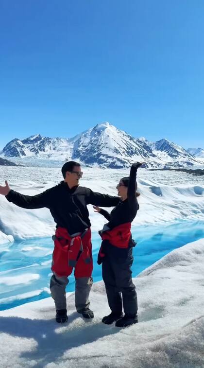 La pareja de tiktokers compartió su experiencia en Alaska y la clasifico como "única"