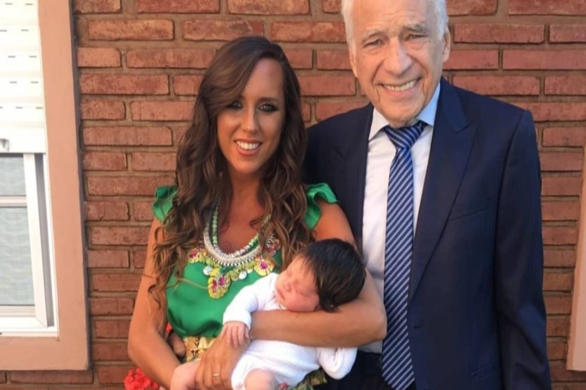 La pareja disfruta del crecimiento de su hijo (Foto Instagram @estefi_pasquini)