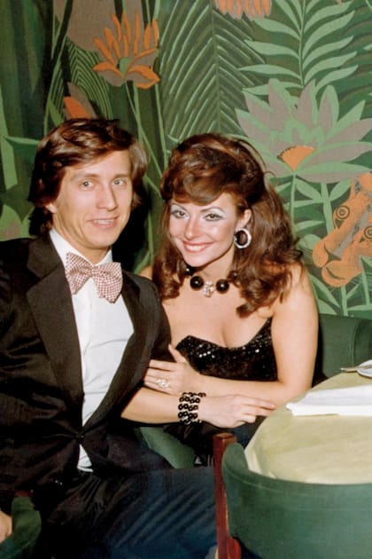 La pareja en sus tiempos felices. El matrimonio duró doce
años y tuvieron dos hijas: Allegra y Alessandra