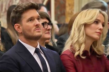La pareja estuvo presente durante el acto que ofició el Papa León XIV