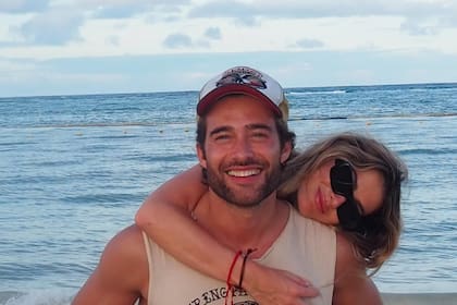 La pareja formalizó su noviazgo hace un año tras conocerse en un set de televisión (Foto: Instagram @rodrigoguirao)