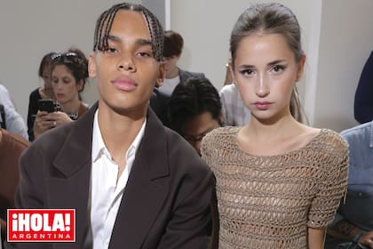 La pareja fotografiada en la primera file de Gucci, hace unas semanas, durante el último Fashion Week de Milán.