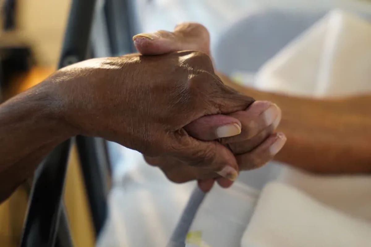 La pareja fue premiada tanto por su longevidad conjunta como su espíritu para llevar la vida