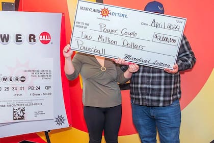 La pareja ganó US$2.000.000 tras haber comprado boletos duplicados de Powerball por error