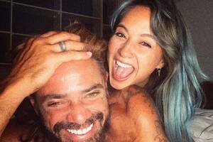 La pareja hace demostraciones de afecto en redes sociales (Foto Instagram @florivigna)