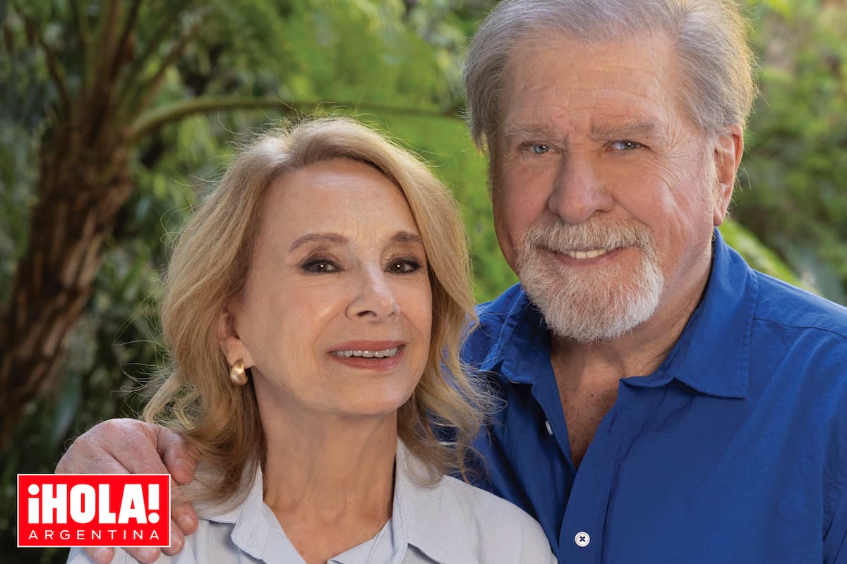La pareja, que comparte amor y trabajo, rememoran su increíble love story para ¡Hola! Argentina.