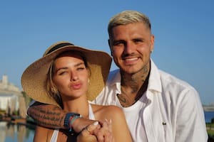 La pareja se muestra cada vez más enamorada (Foto: Instagram @sangrejaponesa)