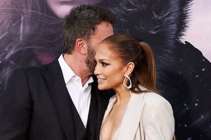 La pareja tuvo un incómodo momento en la alfombra roja