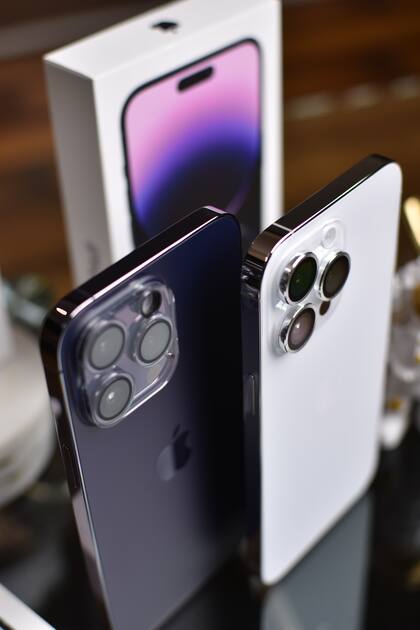 La pareja vendió a su bebé por un modelo de iPhone 14 con el objetivo de ser influiencers