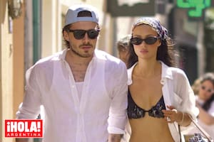 La pareja volvió a elegir la Costa Azul, su destino favorito de verano, donde también vivió su luna de miel en 2022.
